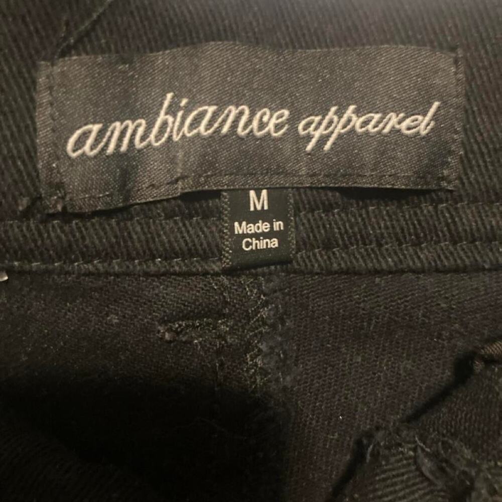 Black denim shorts with frayed - Picture 3 of 3